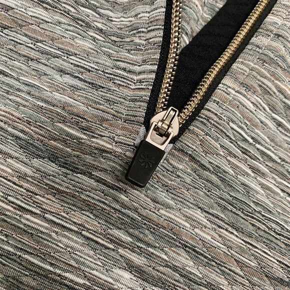 Athleta Snowscape Gray Quilted Half Zip Pullover Size XS Tall - Picture 13 of 15